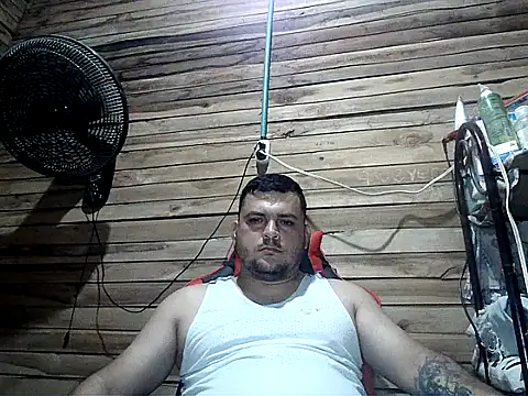 Arcangel 05 online show from May 28, 2026, 5:16 am