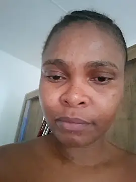 SweetAppleCandyxx online show from November 6, 2025, 8:48 am