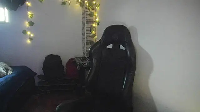 Snapshot of saad_man chatting on November 15, 2025, 10:15 pm saad man online show from November 15, 2025, 10:15 pm