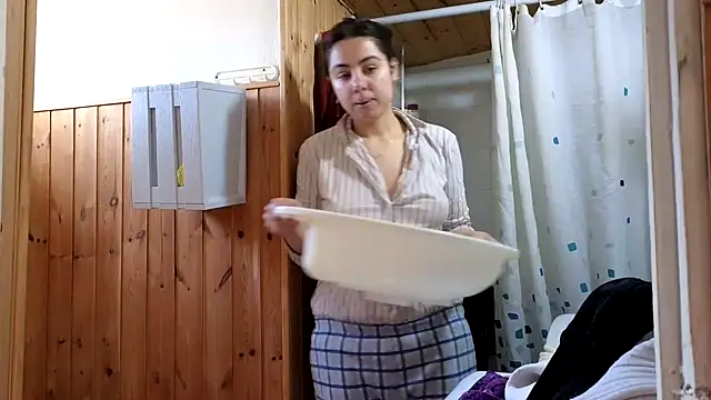 VanessaDoyle online show from February 19, 2026, 1:51 pm