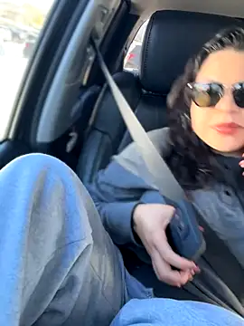 drizzypeach602 online show from November 7, 2025, 6:19 pm