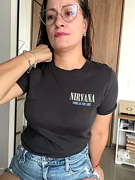 Verito hot online show from December 17, 2025, 5:52 pm