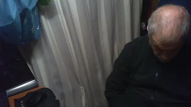 nonnomaturobisex online show from April 7, 2026, 7:09 am