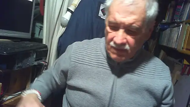 nonnomaturobisex online show from May 18, 2026, 5:24 am