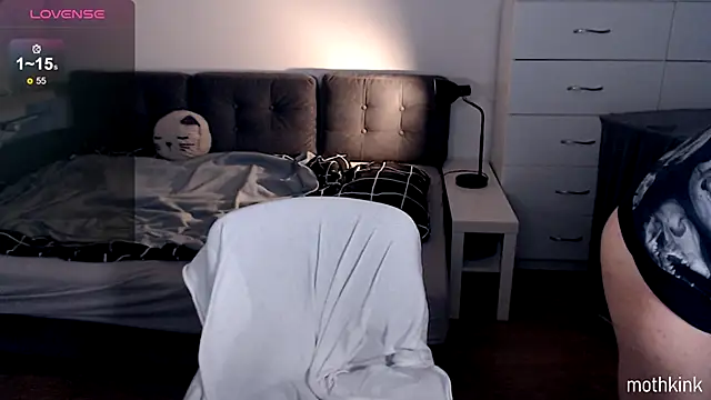 mothkink online show from November 12, 2025, 5:46 pm