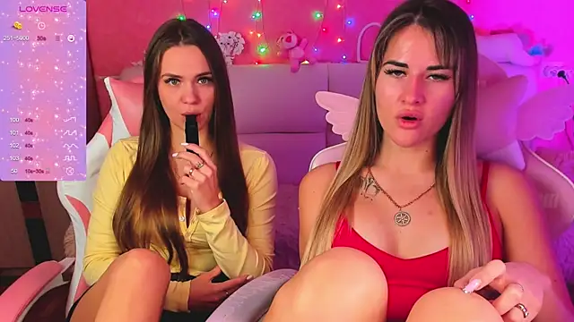 ivannatompsonnn online show from April 12, 2026, 6:07 am