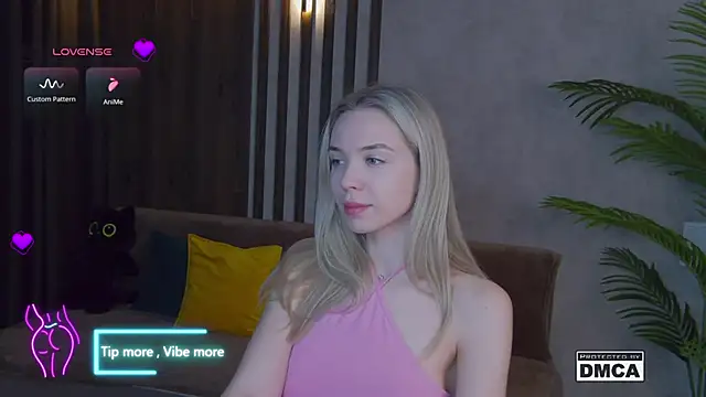 Holl1Would online show from March 4, 2025, 3:55 am