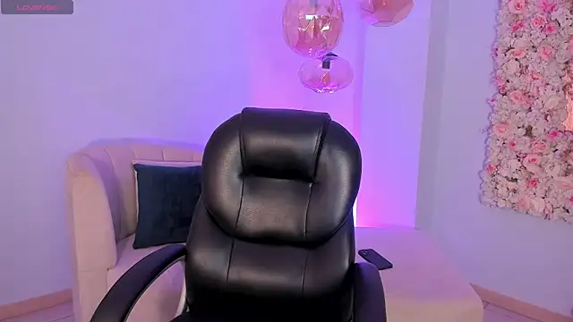 LexieWayne online show from September 29, 2025, 6:24 pm