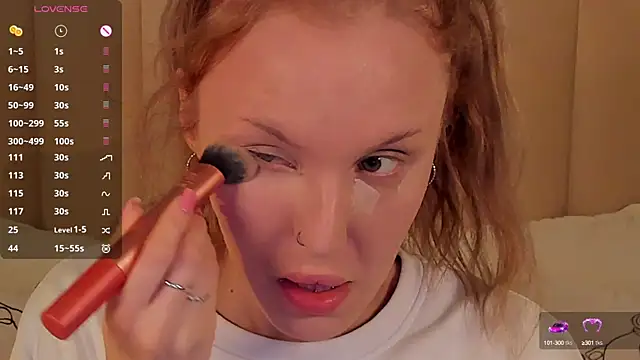 Snapshot of LianaFord chatting on January 19, 2025, 7:47 pm LianaFord online show from January 19, 2025, 7:47 pm