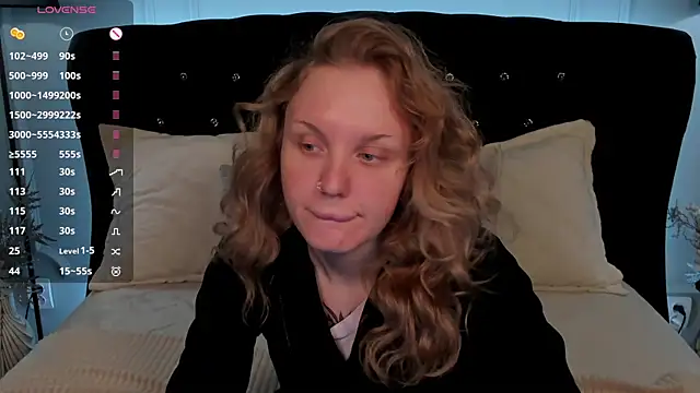 Snapshot of LianaFord chatting on January 27, 2025, 8:49 pm LianaFord online show from January 27, 2025, 8:49 pm