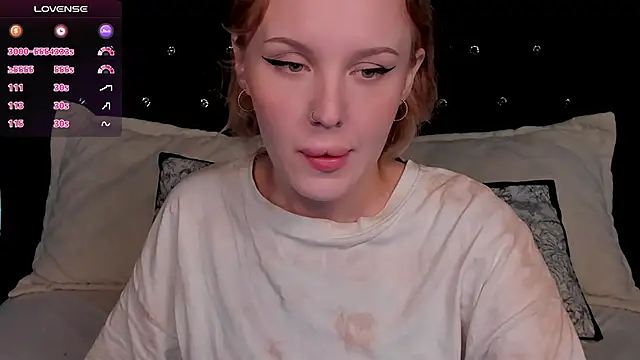 Snapshot of LianaFord chatting on February 28, 2025, 7:46 pm LianaFord online show from February 28, 2025, 7:46 pm