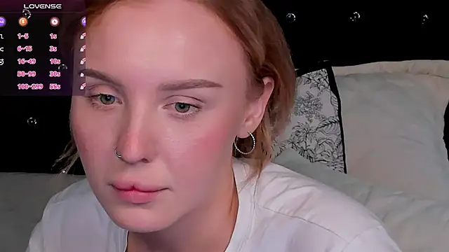 Snapshot of LianaFord chatting on March 3, 2025, 10:42 pm LianaFord online show from March 3, 2025, 10:42 pm