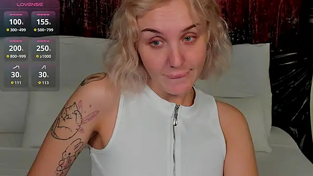 Snapshot of LianaFord chatting on October 23, 2025, 10:08 pm LianaFord online show from October 23, 2025, 10:08 pm