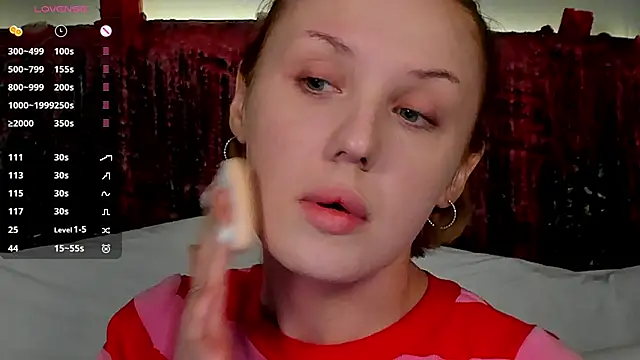 Snapshot of LianaFord chatting on November 2, 2025, 8:44 pm LianaFord online show from November 2, 2025, 8:44 pm