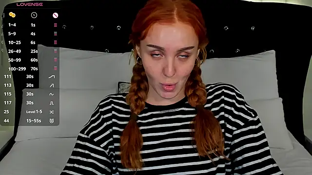 Snapshot of LianaFord chatting on November 7, 2025, 7:25 pm LianaFord online show from November 7, 2025, 7:25 pm