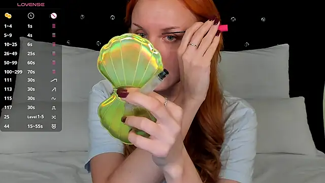 Snapshot of LianaFord chatting on November 8, 2025, 8:29 pm LianaFord online show from November 8, 2025, 8:29 pm