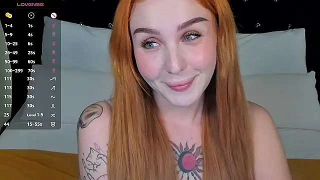 Snapshot of LianaFord chatting on November 9, 2025, 7:56 pm LianaFord online show from November 9, 2025, 7:56 pm