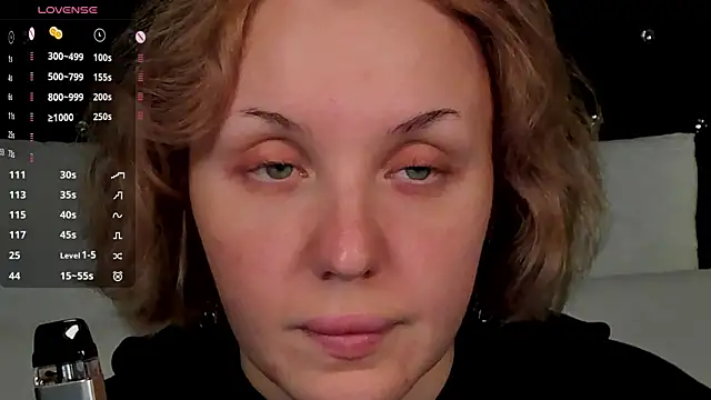 LianaFord online show from December 17, 2025, 10:05 pm