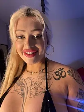 JennaLinn online show from June 14, 2026, 6:21 pm