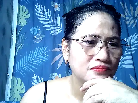 Amazing Angel22 online show from October 8, 2025, 2:36 pm