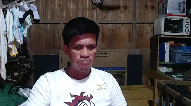 SweetasianHugoxxx online show from January 4, 2025, 2:35 pm