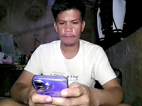 SweetasianHugoxxx online show from April 13, 2026, 3:17 pm