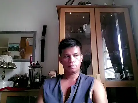 SweetasianHugoxxx online show from May 20, 2026, 4:35 pm