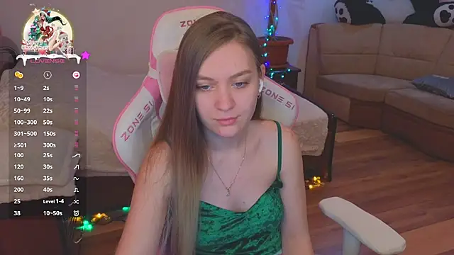 Snapshot of CyrilaPuff chatting on December 28, 2024, 6:39 am CyrilaPuff online show from December 28, 2024, 6:39 am