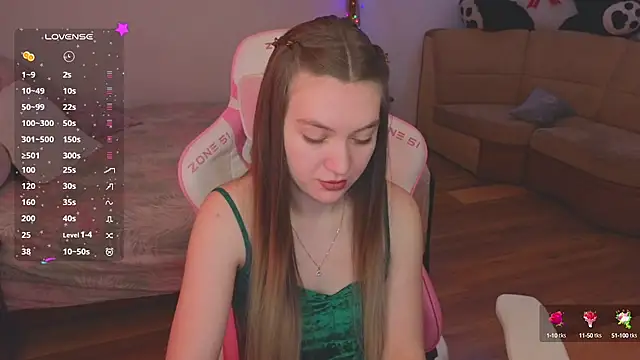 Snapshot of CyrilaPuff chatting on January 10, 2025, 4:22 am CyrilaPuff online show from January 10, 2025, 4:22 am