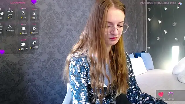 KateJonson online show from April 4, 2026, 6:44 am