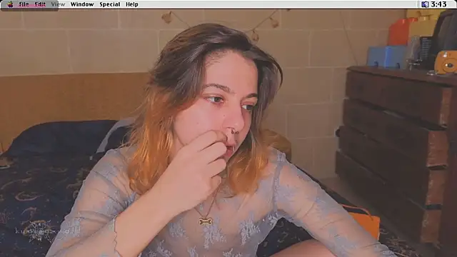 Kryptosworld online show from October 11, 2025, 7:45 pm