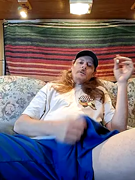 truckerlove69 online show from January 15, 2026, 4:33 pm