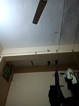 Desi Londa 143 online show from February 5, 2025, 1:37 am