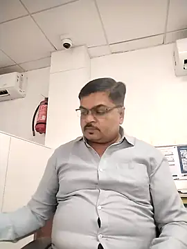 Desi Londa 143 online show from October 15, 2025, 4:56 am