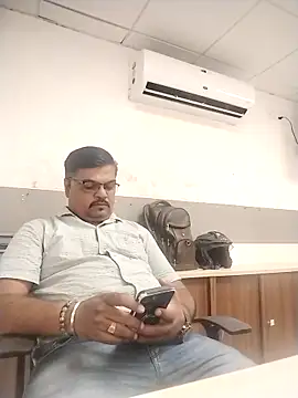 Desi Londa 143 online show from April 4, 2026, 4:00 am