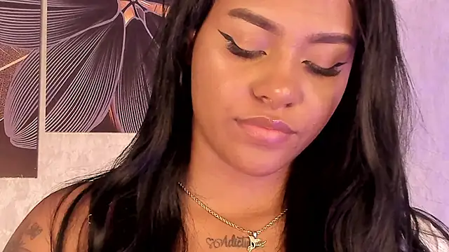 Snapshot of Emma_Morgann chatting on December 6, 2024, 11:44 am Emma Morgann online show from December 6, 2024, 11:44 am