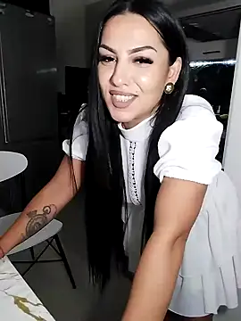 hot-babygirl online show from July 9, 2026, 7:07 pm