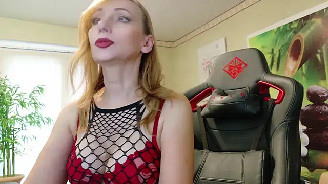 HotLana69 online show from February 15, 2025, 3:50 pm