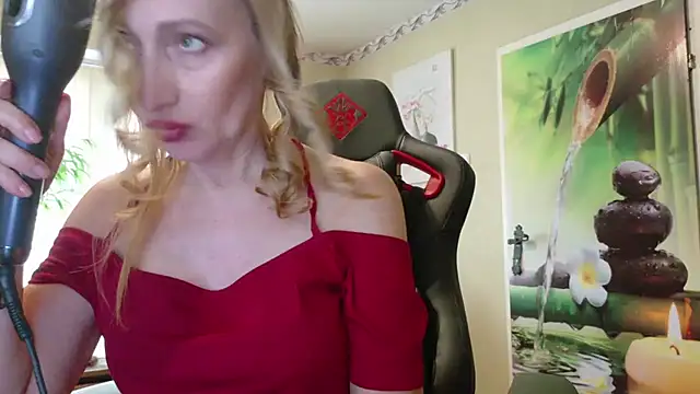 HotLana69 online show from May 22, 2026, 4:45 pm