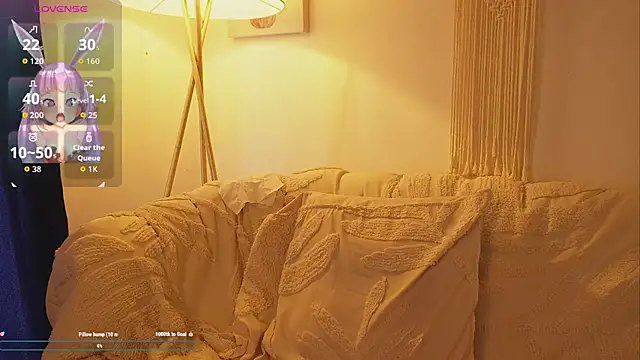 bunnycuteshy online show from October 28, 2025, 2:42 pm