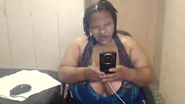 sweetnoziexx online show from October 20, 2025, 6:36 am