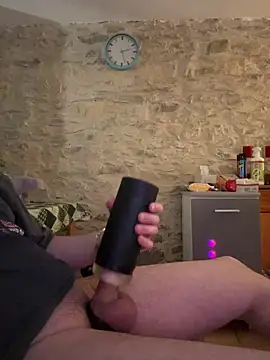 Snapshot of yann2392 chatting on May 7, 2026, 3:06 pm yann2392 online show from May 7, 2026, 3:06 pm