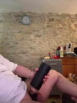 Snapshot of yann2392 chatting on May 17, 2026, 1:18 pm yann2392 online show from May 17, 2026, 1:18 pm