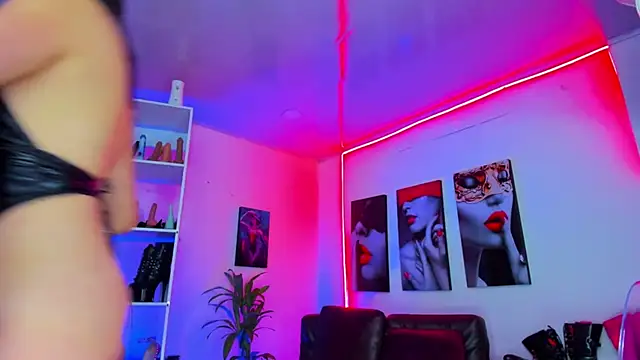 kayilyn online show from February 7, 2025, 12:06 pm