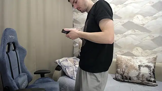 SerzhKorol1 online show from November 14, 2025, 4:55 am