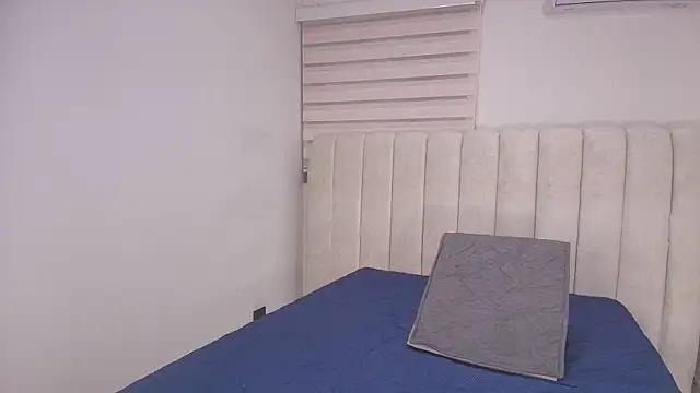 arletmss online show from November 20, 2025, 3:07 am