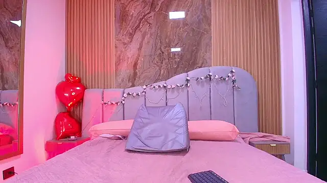 arletmss online show from March 26, 2026, 3:12 am