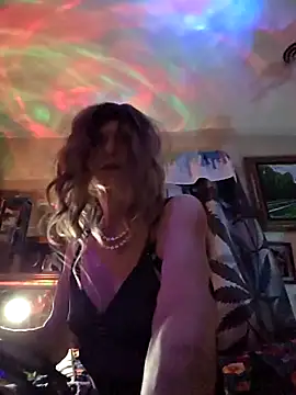 Vonniecd online show from November 7, 2025, 5:29 am