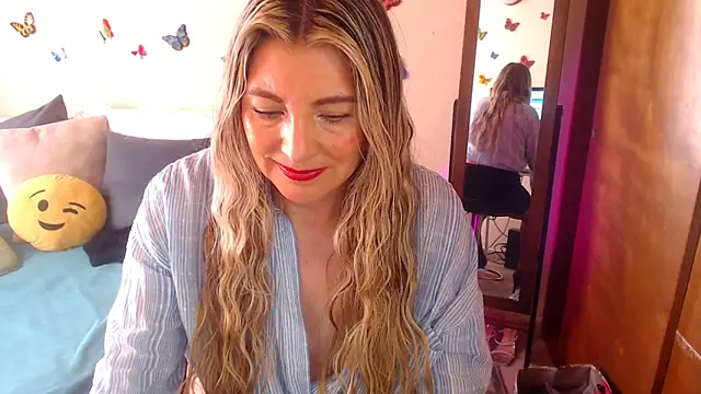 Jolie-Mature online show from October 16, 2025, 8:43 pm