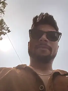  IRRESISTIBLE  online show from March 10, 2026, 6:18 am